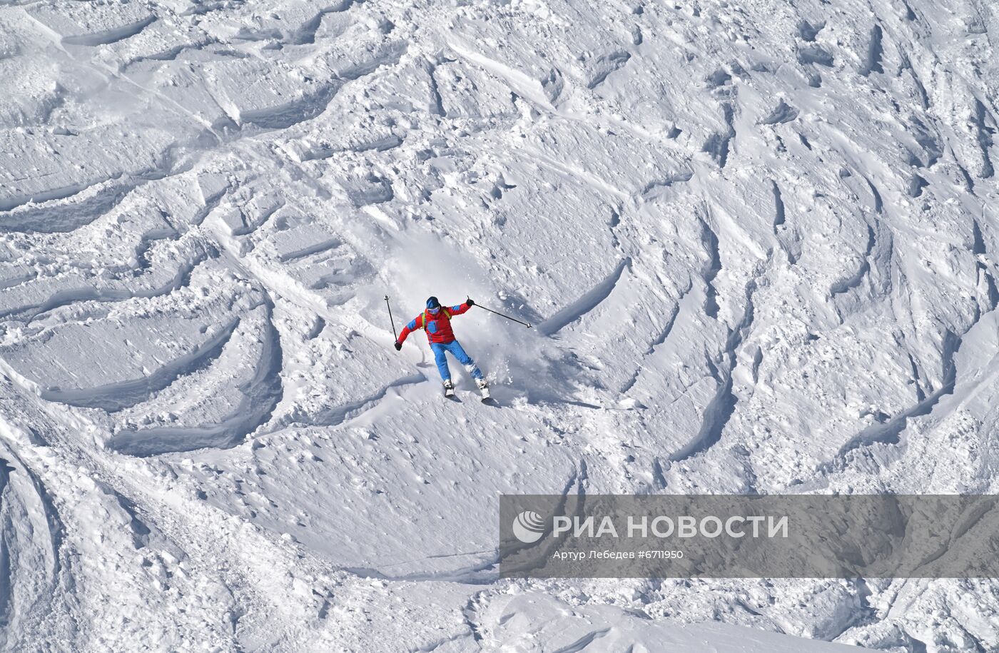 Старт горнолыжного сезона на курорте "Красная Поляна"