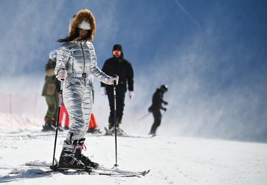 Старт горнолыжного сезона на курорте "Красная Поляна" 