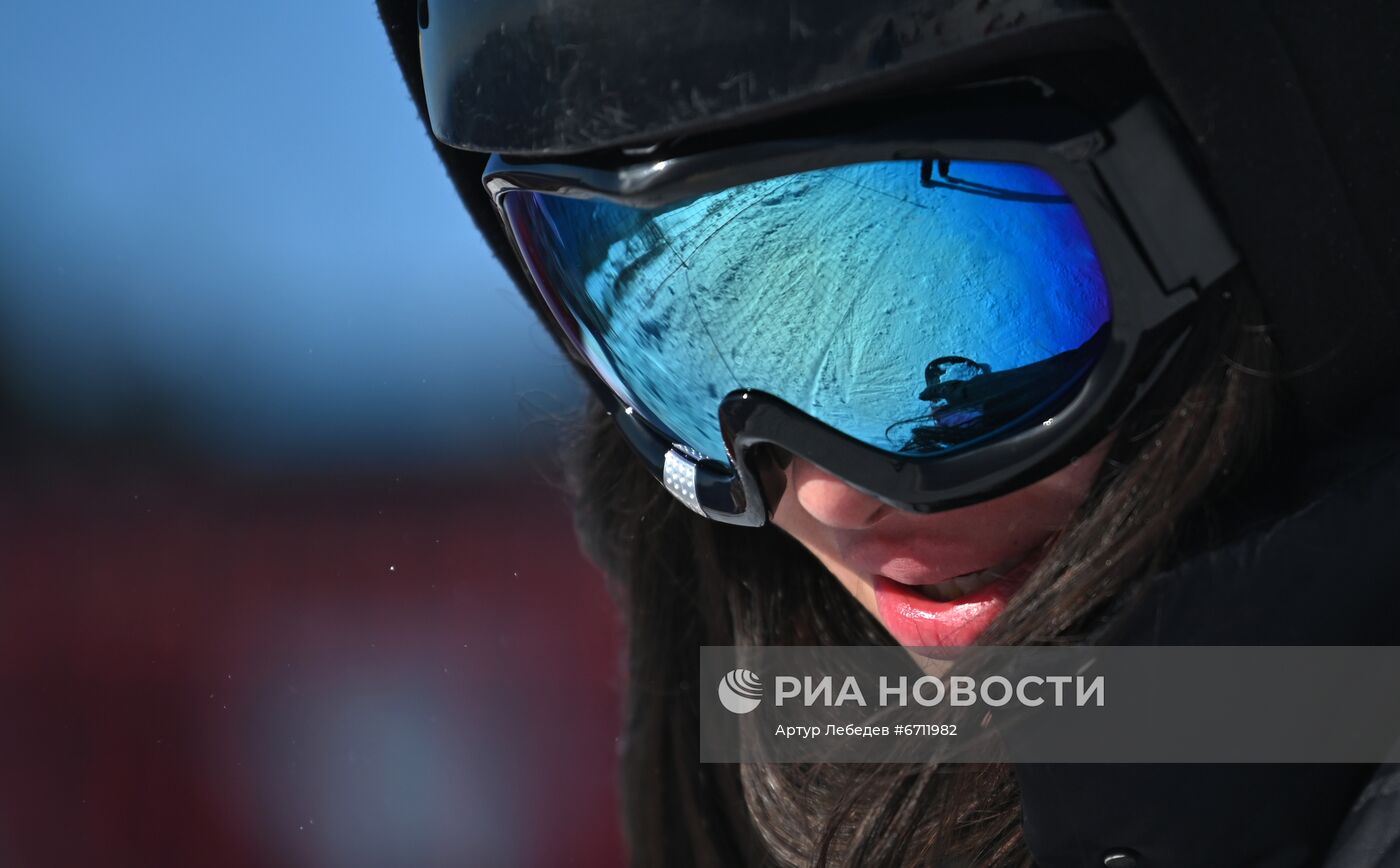 Старт горнолыжного сезона на курорте "Красная Поляна"