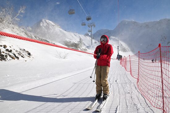 Старт горнолыжного сезона на курорте "Красная Поляна" 
