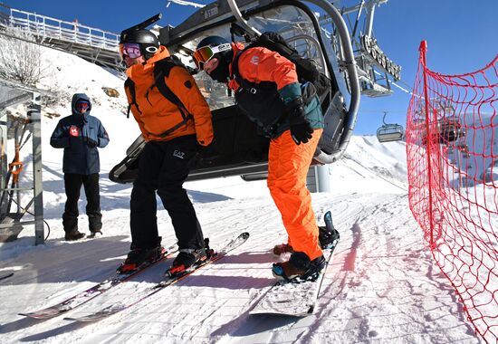 Старт горнолыжного сезона на курорте "Красная Поляна" 