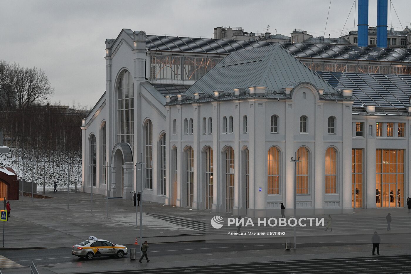 Центр искусства Дом культуры "ГЭС-2" в Москве