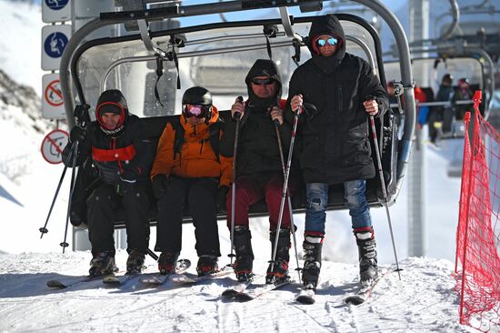 Старт горнолыжного сезона на курорте "Красная Поляна" 