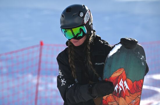 Старт горнолыжного сезона на курорте "Красная Поляна" 