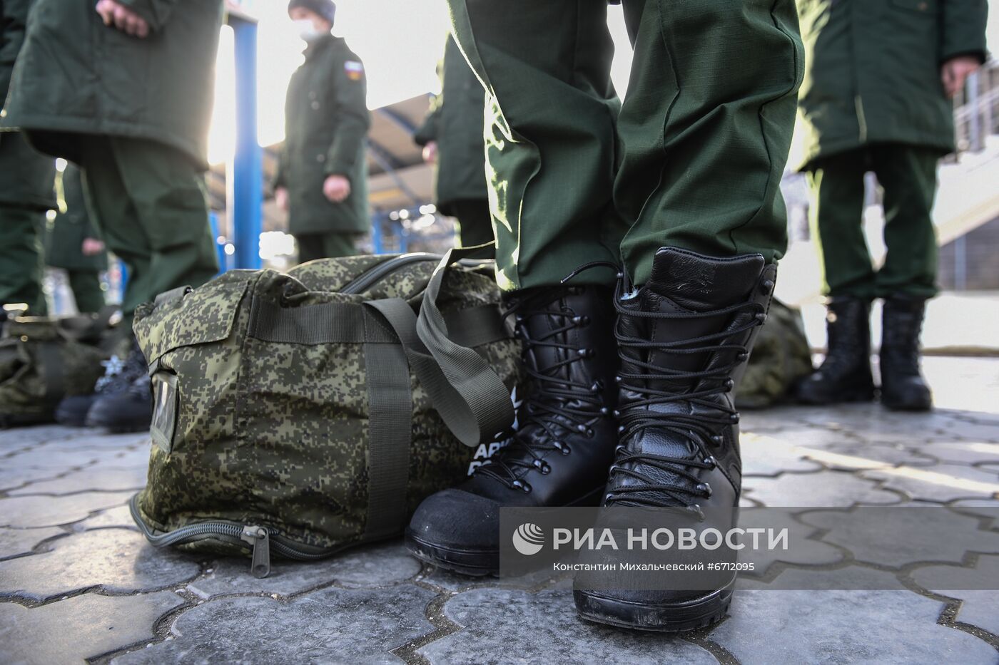 Отправка севастопольских призывников на военную службу