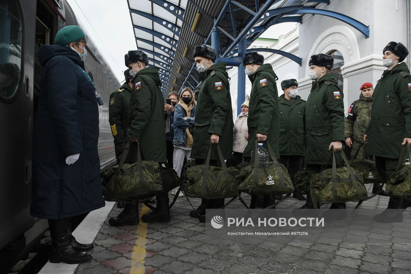 Отправка севастопольских призывников на военную службу