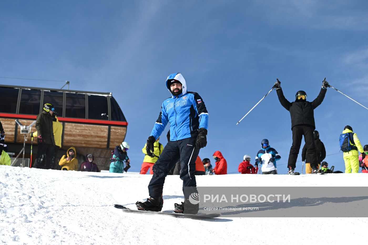 Открытие горнолыжного сезона на "Эльбрусе"