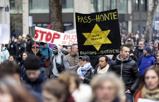 Акция против "антиковидных" мер в Брюсселе