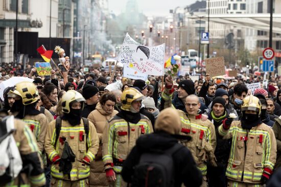Акция против "антиковидных" мер в Брюсселе