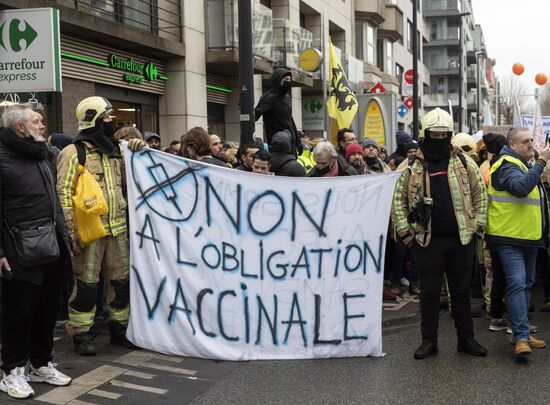 Акция против "антиковидных" мер в Брюсселе