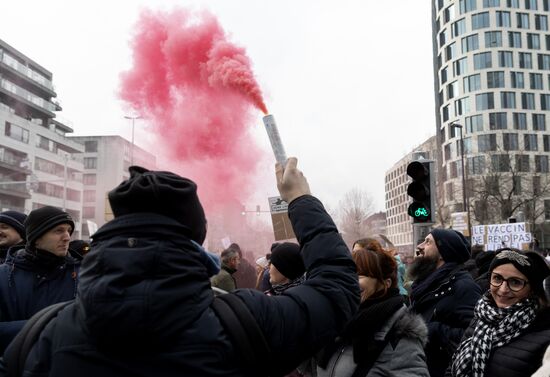 Акция против "антиковидных" мер в Брюсселе