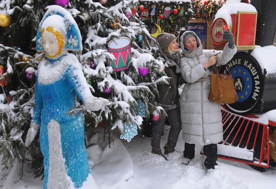 Снег в Москве