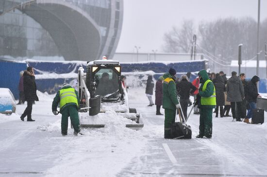 Снег в Москве