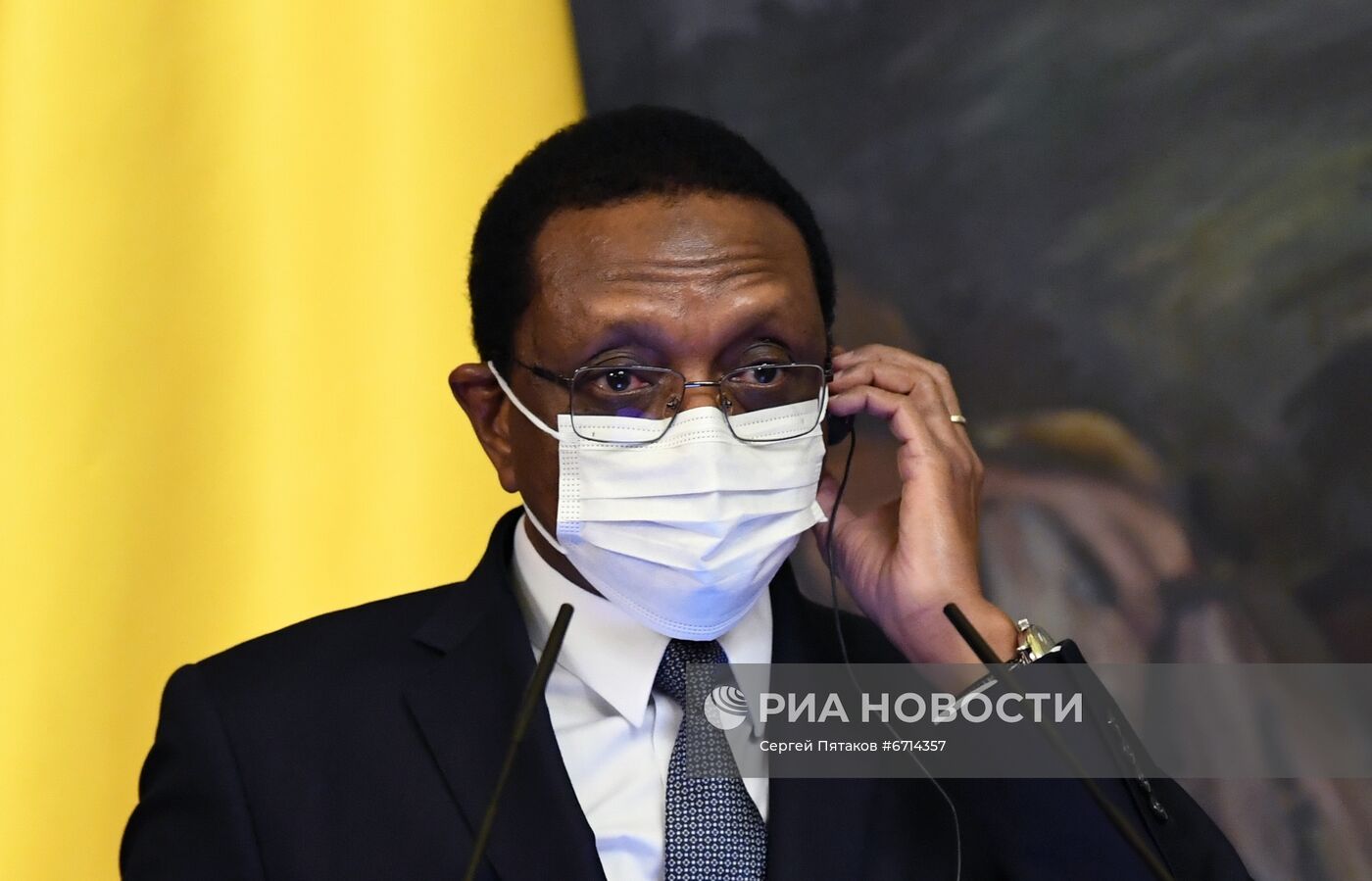 Встреча министров иностранных дел РФ и Чада С. Лаврова и М. З. Шерифа