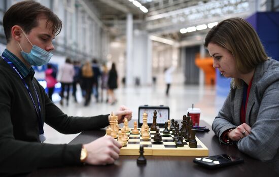 Участники Конгресса молодых ученых в Сочи. Фото могут быть использованы при наличии обязательной ссылки на источник. Место: Россия, Краснодарский край, Сочи. Автор: Александр Кряжев. Конгресс молодых ученых и закрытие Года науки и технологий