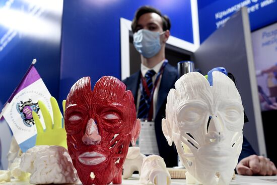 Участник Конгресса молодых ученых в Сочи. Фото могут быть использованы при наличии обязательной ссылки на источник. Место: Россия, Краснодарский край, Сочи. Автор: Владимир Астапкович. Конгресс молодых ученых и закрытие Года науки и технологий