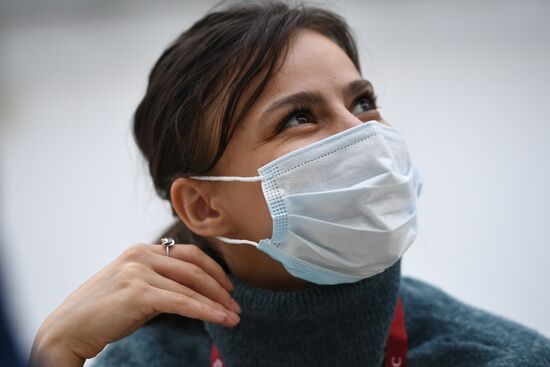 Участница Конгресса молодых ученых в Сочи. Фото могут быть использованы при наличии обязательной ссылки на источник. Место: Россия, Краснодарский край, Сочи. Автор: Александр Кряжев. Конгресс молодых ученых и закрытие Года науки и технологий