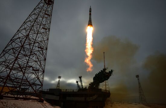Запуск пилотируемого корабля "Союз МС-20" с японскими туристами с космодрома Байконур