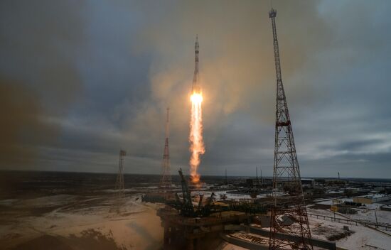 Запуск пилотируемого корабля "Союз МС-20" с японскими туристами с космодрома Байконур