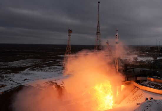 Запуск пилотируемого корабля "Союз МС-20" с японскими туристами с космодрома Байконур