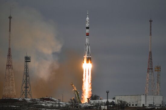 Запуск пилотируемого корабля "Союз МС-20" с японскими туристами с космодрома Байконур