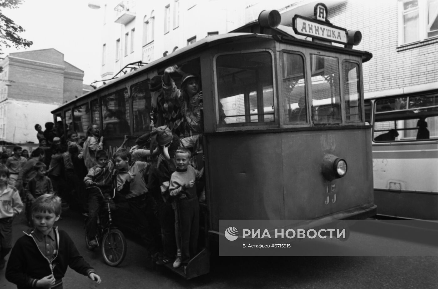 Булгаковский фестиваль на Патриарших прудах