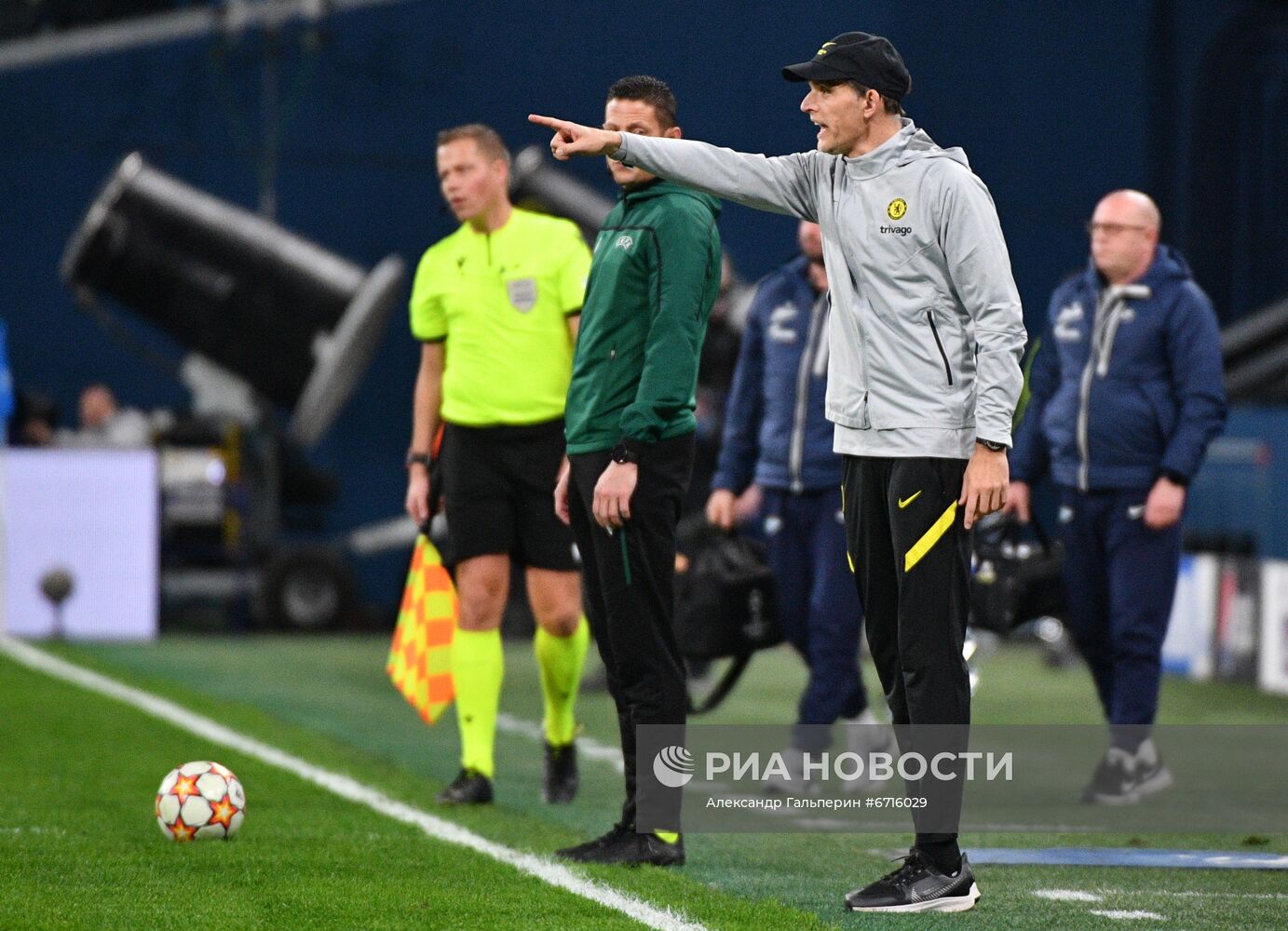 Футбол. Лига чемпионов. Матч "Зенит" - "Челси"