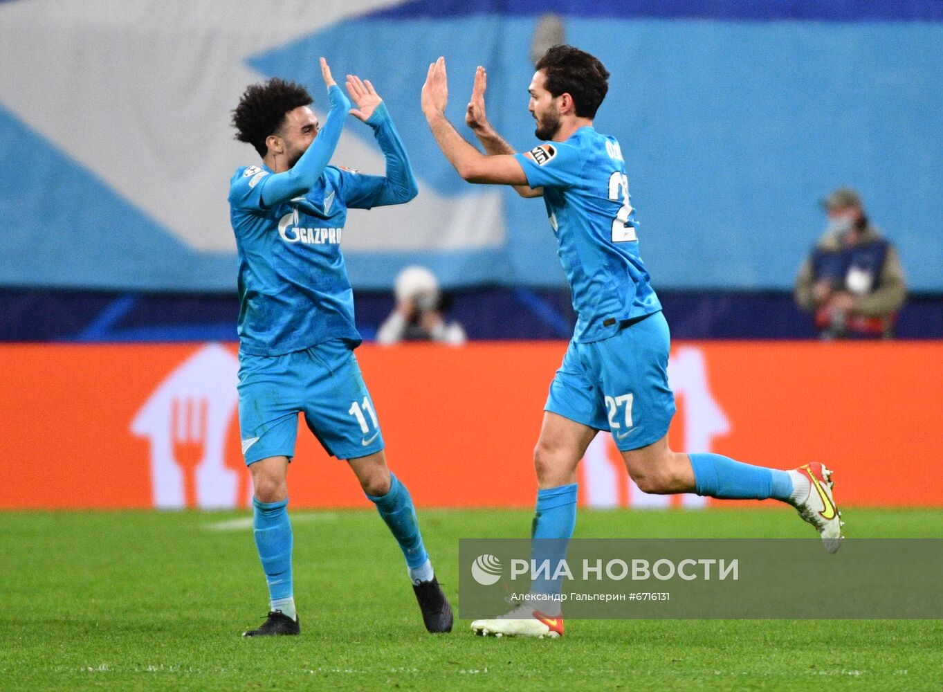 Футбол. Лига чемпионов. Матч "Зенит" - "Челси"