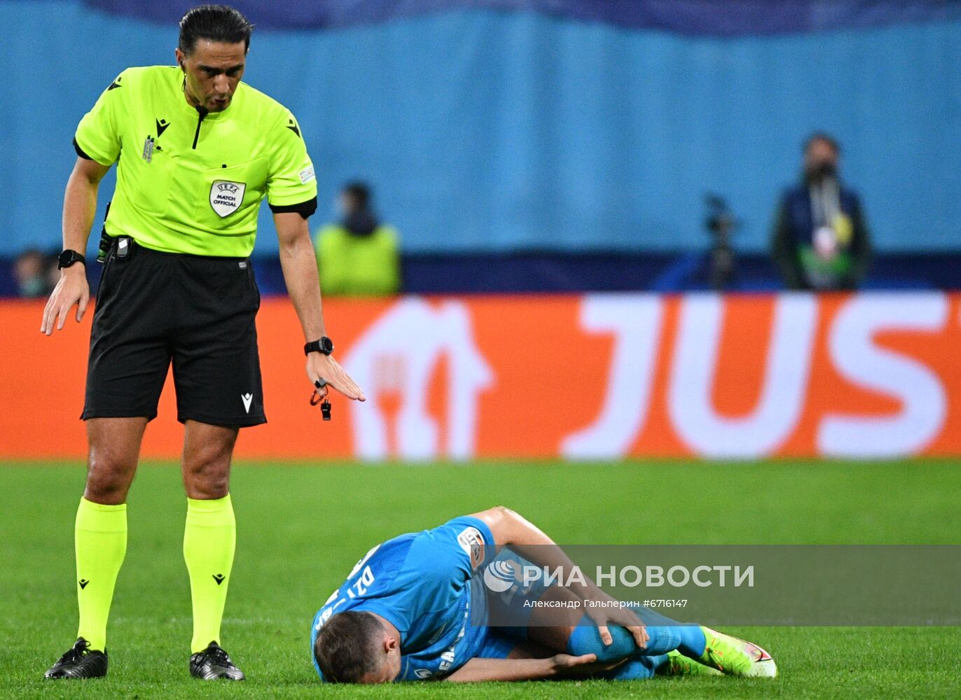 Футбол. Лига чемпионов. Матч "Зенит" - "Челси"