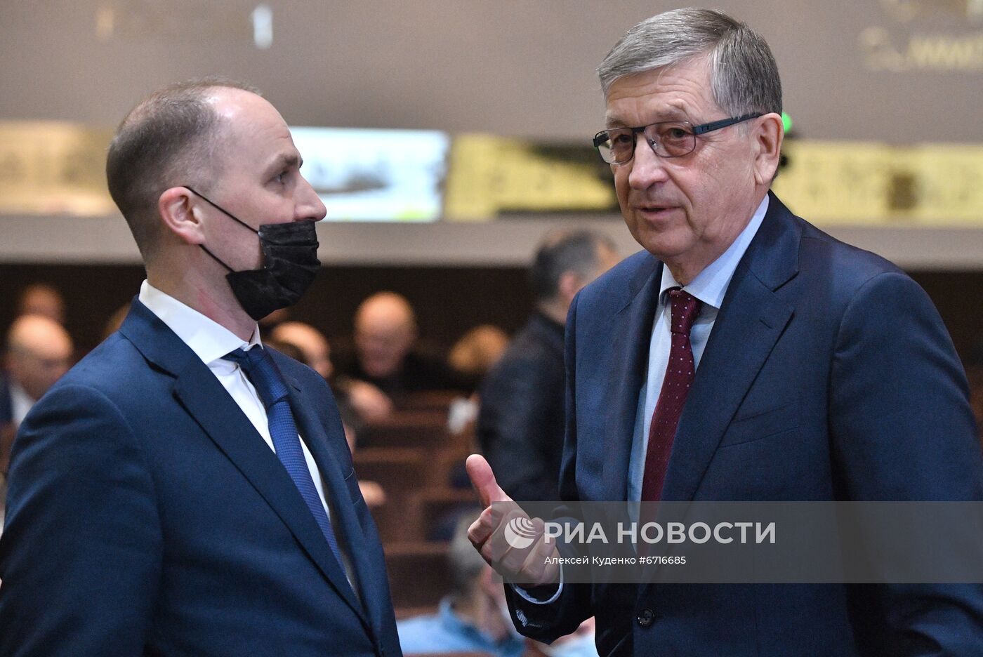 Ежегодное Олимпийское собрание