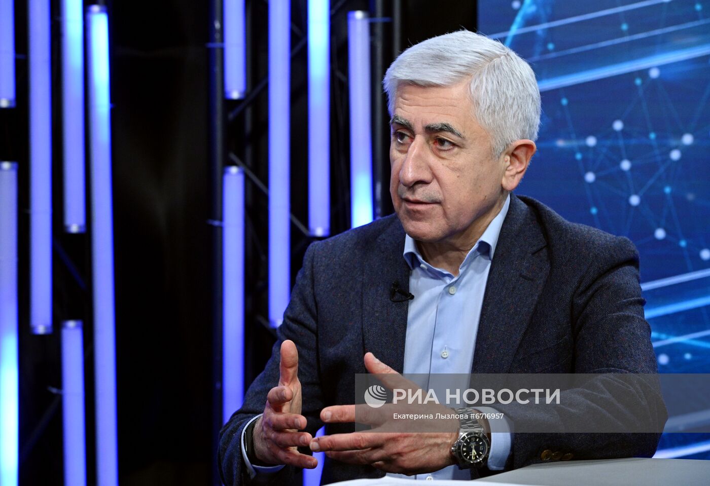 КМУ-2021. Медиастудия Года науки и технологии