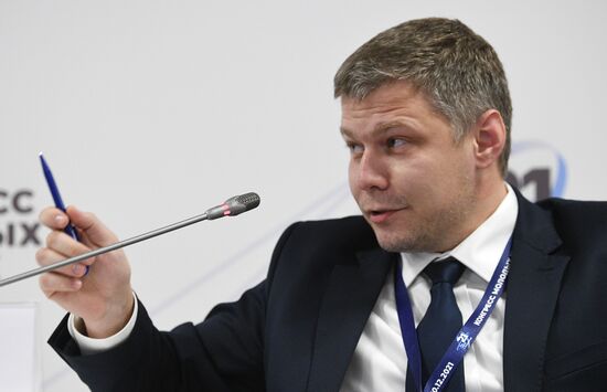 Директор Центра стратегических инициатив НИТУ "МИСиС", член Координационного совета по делам молодёжи в научной и образовательной сферах Андрей Воронин на сессии: "Новые медиа кричат о науке: как заинтересовать аудиторию научными открытиями" в рамках Конгресса молодых ученых в Сочи. Фото могут быть использованы при наличии обязательной ссылки на источник. Место: Россия, Краснодарский край, Сочи. Автор: Алексей Майшев. КМУ-2021. Новые медиа кричат о науке: как заинтересовать аудиторию научными открытиями
