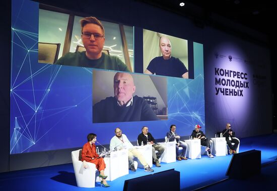 КМУ-2021. Искусственный интеллект как ассистент творца: история создания одного трека