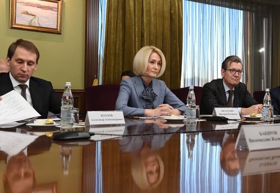 Встреча вице-премьера В. Абрамченко с министром сельского хозяйства Узбекистана Ж. Ходжаевым