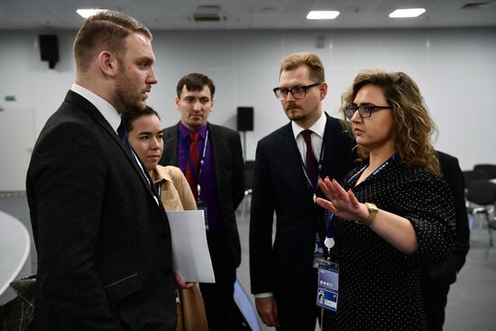КМУ-2021. Глобальное сообщество молодых ученых России: вызовы и перспективы