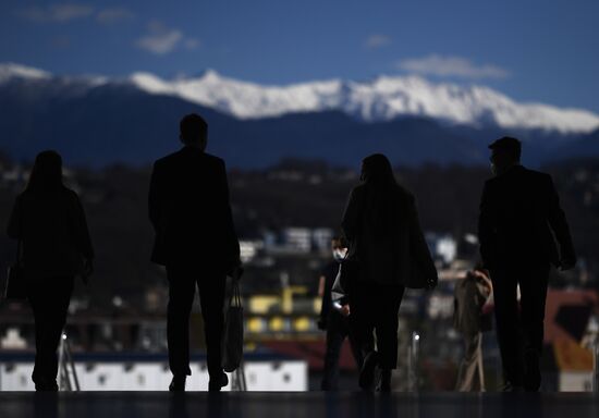 Участники Конгресса молодых ученых в Сочи. Фото могут быть использованы при наличии обязательной ссылки на источник. Место: Россия, Краснодарский край, Сочи. Автор: Владимир Астапкович. Конгресс молодых ученых и закрытие Года науки и технологий