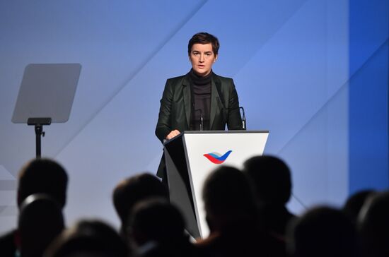 Премьер-министр РФ М. Мишустин принял участие в работе Международного экспортного форума "Сделано в России - 2021"