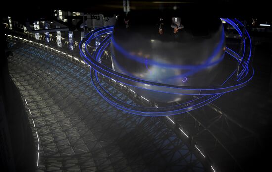 На Конгресса молодых ученых в Сочи. Фото могут быть использованы при наличии обязательной ссылки на источник. Место: Россия, Краснодарский край, Сочи. Автор: Павел Бедняков. Конгресс молодых ученых и закрытие Года науки и технологий