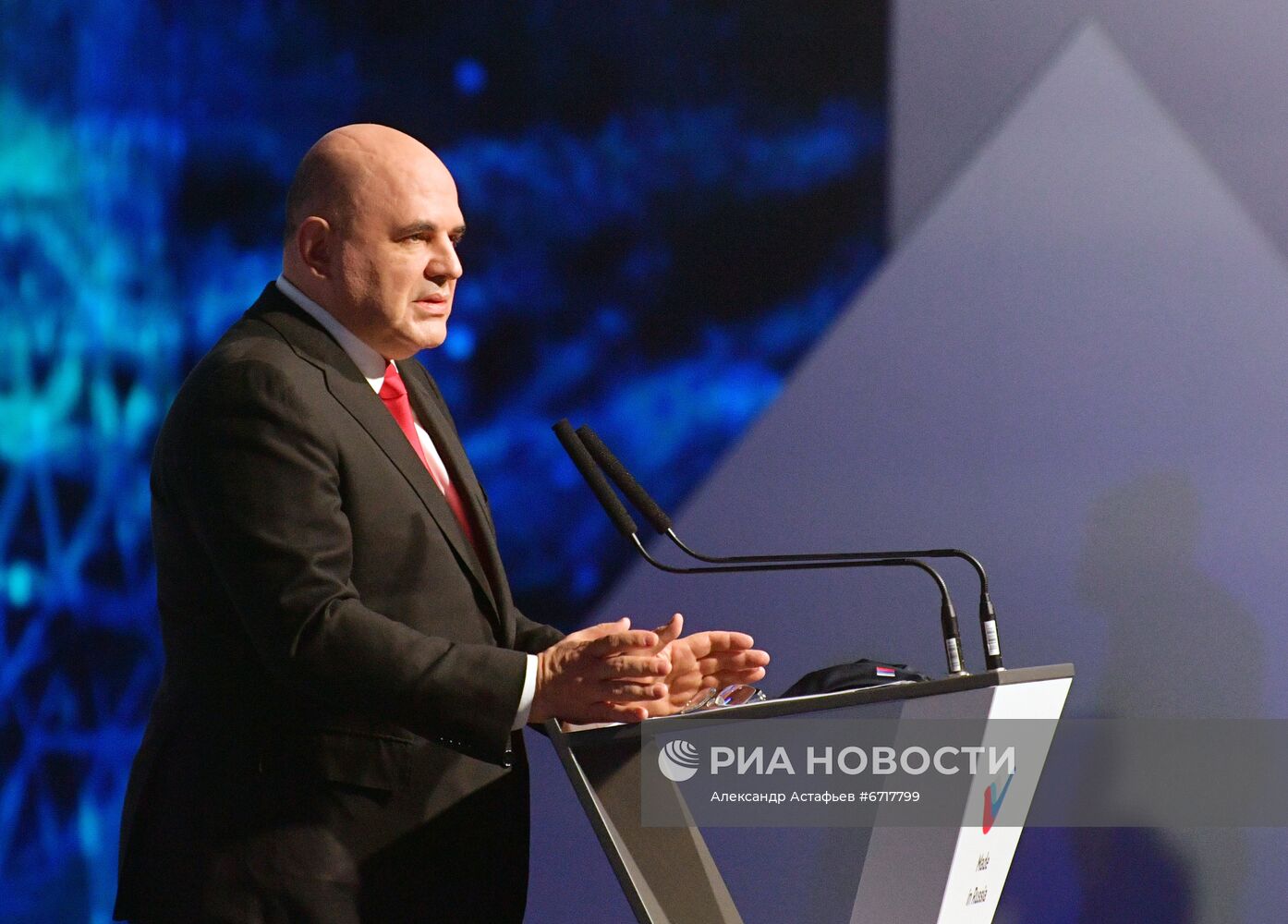 Премьер-министр РФ М. Мишустин принял участие в работе международного экспортного форума "Сделано в России - 2021"