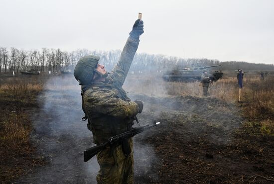 Учения мотострелковых подразделений в Ростове