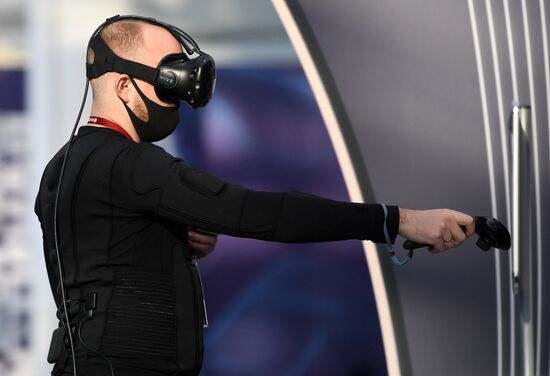 Участник Конгресса молодых ученых в Сочи. Фото могут быть использованы при наличии обязательной ссылки на источник. Место: Россия, Краснодарский край, Сочи. Автор: Павел Бедняков. Конгресс молодых ученых и закрытие Года науки и технологий