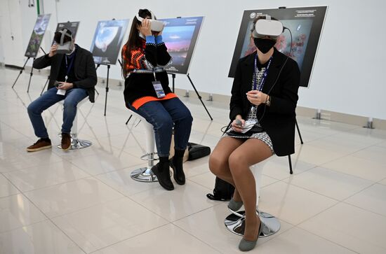 Участники Конгресса молодых ученых в Сочи. Фото могут быть использованы при наличии обязательной ссылки на источник. Место: Россия, Краснодарский край, Сочи. Автор: Екатерина Лызлова. Конгресс молодых ученых и закрытие Года науки и технологий