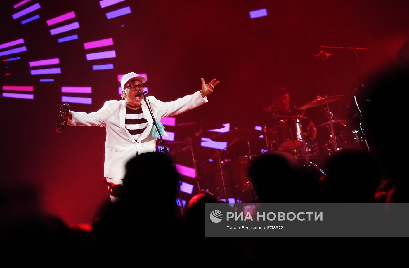 Торжественный прием для участников конгресса и концерт группы "Мумий Тролль"