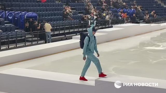 В Москве представили официальную форму российских спортсменов для Игр в Пекине