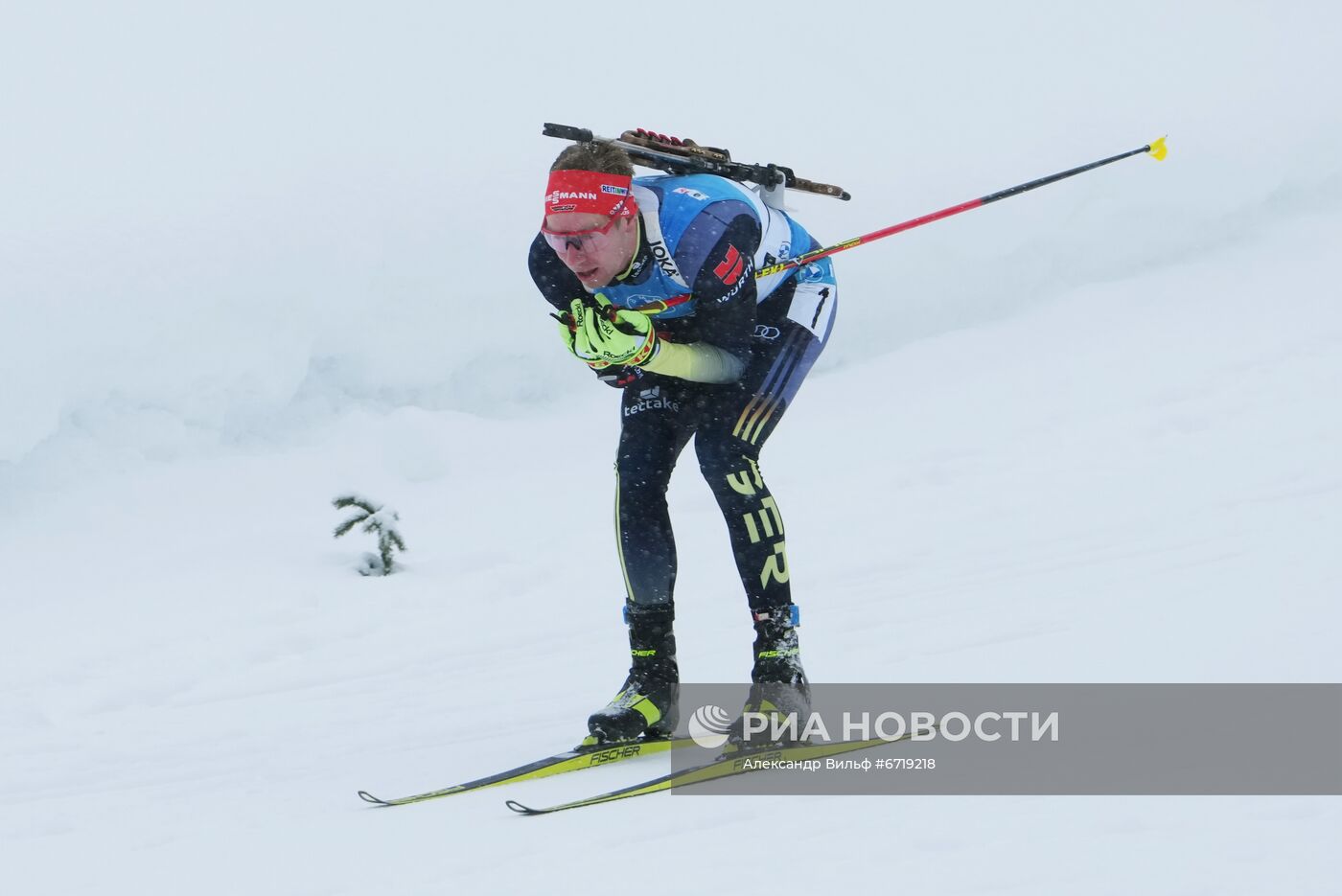 Биатлон. III этап Кубка мира. Мужчины. Гонка преследования