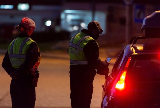 Проверка ковид-паспортов на въезде в Португалию