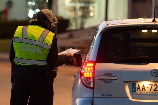 Проверка ковид-паспортов на въезде в Португалию