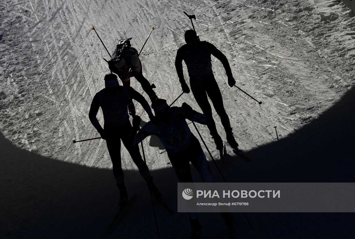 Биатлон. III этап Кубка мира. Мужчины. Эстафета