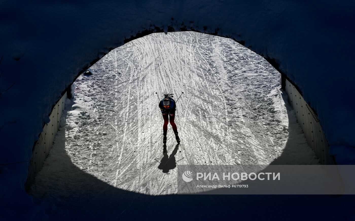 Биатлон. III этап Кубка мира. Мужчины. Эстафета