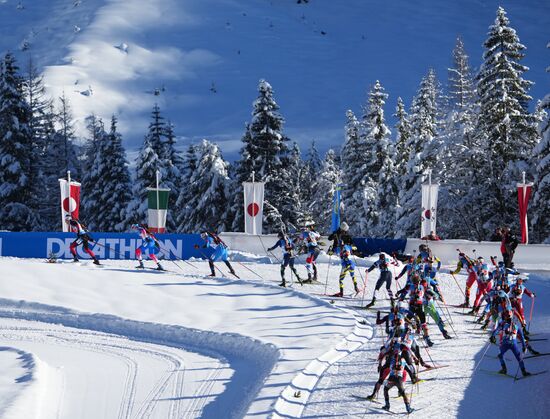 Биатлон. III этап Кубка мира. Мужчины. Эстафета